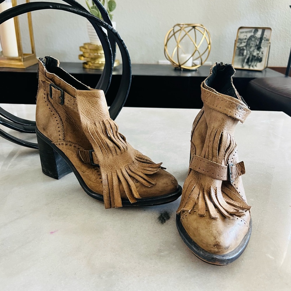Free People Circle  Back Boot Heel (THIS WILL NOT LAST!)